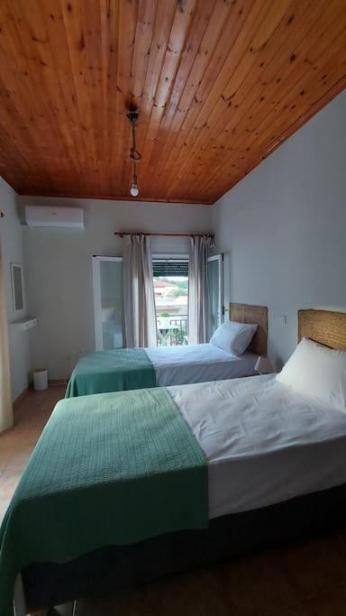 Colorful 2-Bedroom House In ไกออส ภายนอก รูปภาพ